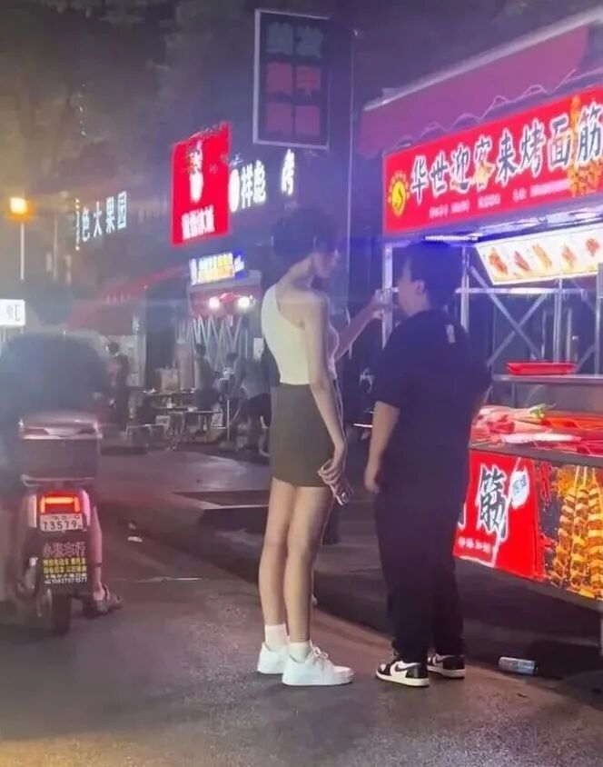 神回复光抽烟不照镜子吗 配图5