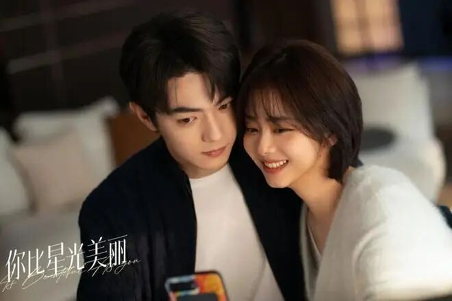 终于来大瓜甜美小花为资源竟搭上已婚咖位大男演员偷偷产子 配图4