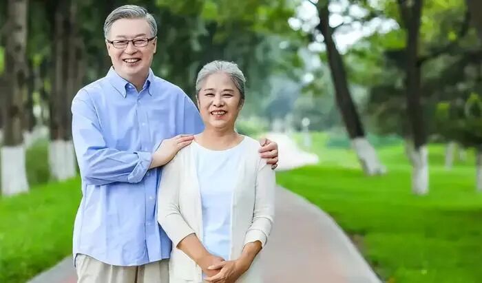 再婚老人新婚当天女人提一奇葩要求大爷你太过分了 配图3