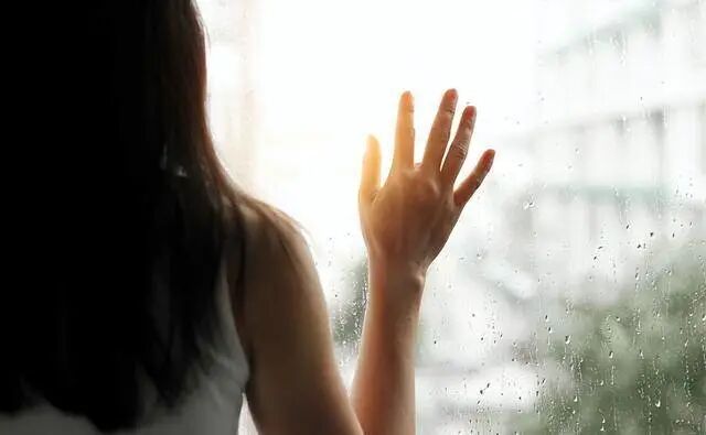 已婚女子与两男子洗鸳鸯浴事后视频被爆女子我已身败名裂 配图5
