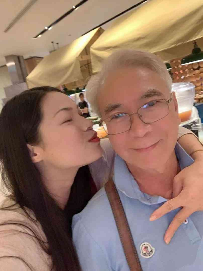 香港最强爷孙恋72岁TVB老戏骨宣布36岁女友获全部家产
