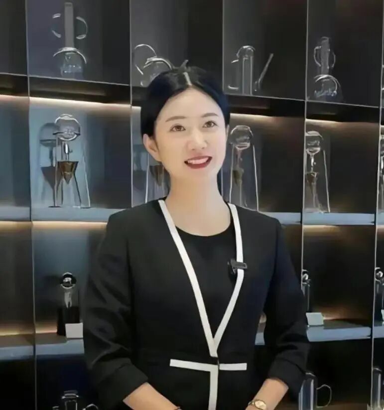 武汉坠楼妈妈已火化生前遗言透露死因不是因为网暴 配图8
