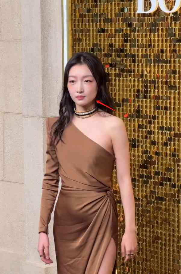 上海这夜李冰冰脱妆魏大勋真空却都败给了大着肚子的周冬雨 配图8