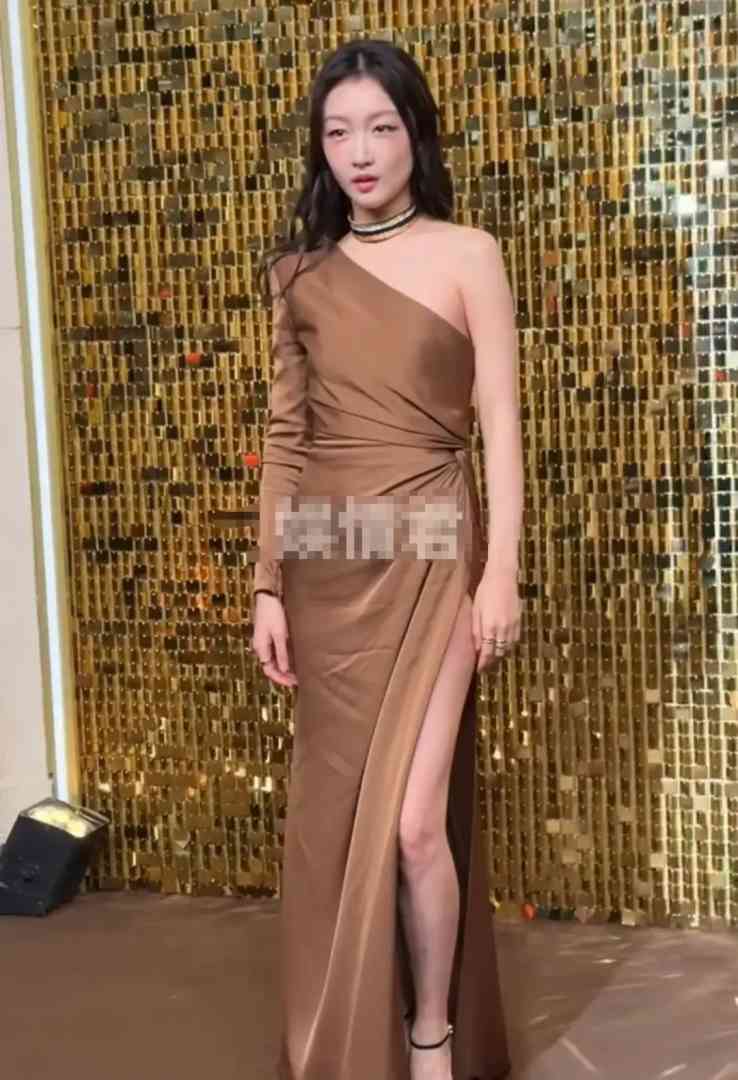 上海这夜李冰冰脱妆魏大勋真空却都败给了大着肚子的周冬雨 配图6